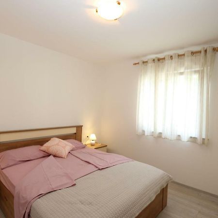 Apartment Samsa Mirica Čižići Exteriör bild