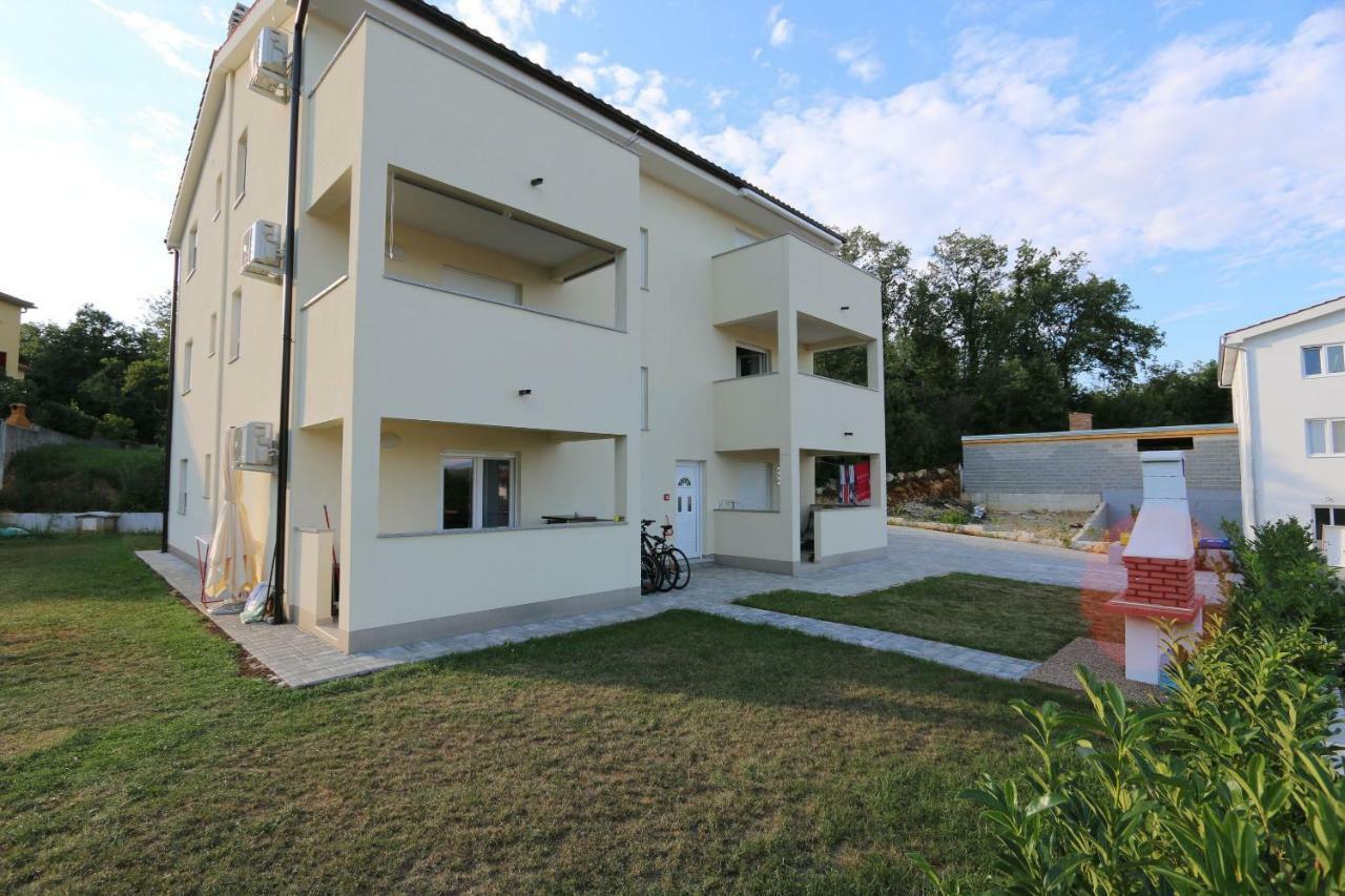 Apartment Samsa Mirica Čižići Exteriör bild